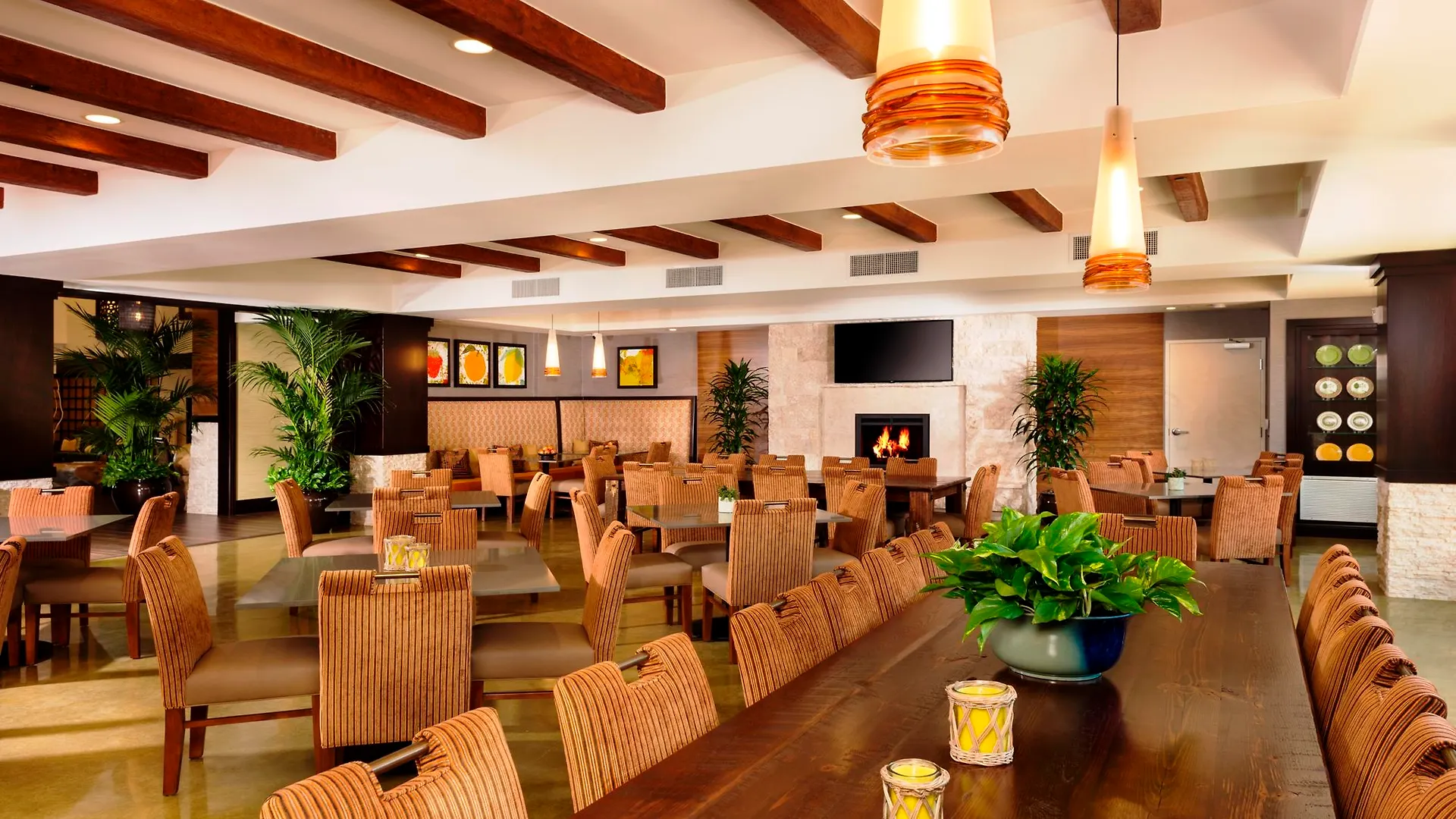 Ayres Hotel Orange